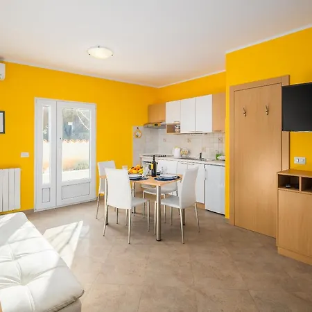 Gloria Premium Porec